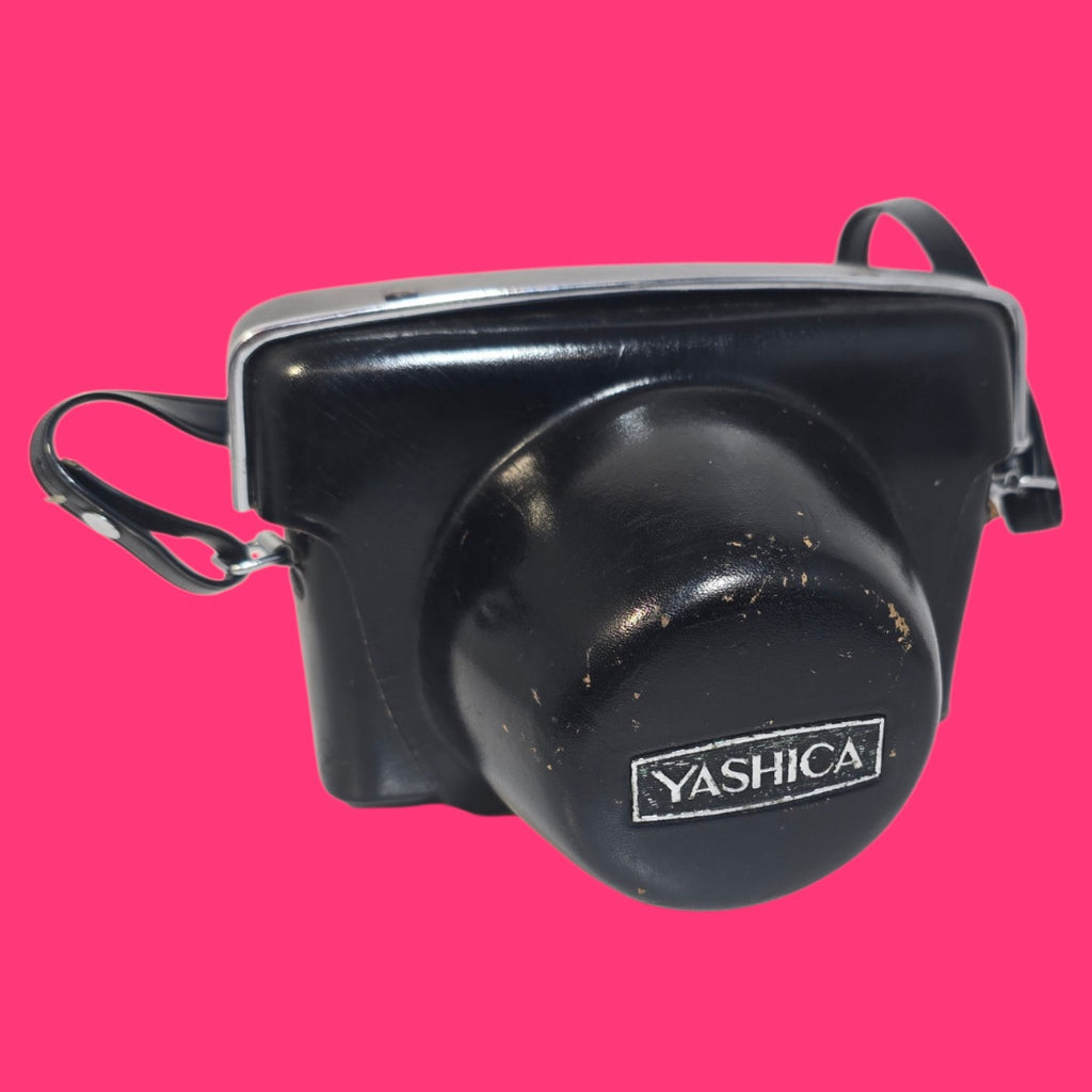 CAMARA DE FOTOS VINTAGE ANALOGICA YASHICA 1C PLATEADA Y NEGRA CON FUNDA PIEL NEGRA