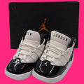 ZAPATILLAS NIKE MAX AURA T/21 NEGRAS Y BLANCAS