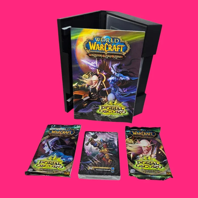 MAZO DE INICIO A TRAVES DEL PORTAL OSCURO WORLD OF WARCRAFT SOBRES Y CARTAS PRECINTADAS INCLUYE MANUAL NO LLEVA LAS 3 CARTAS DE HEROE DE GRAN TAMAÑO